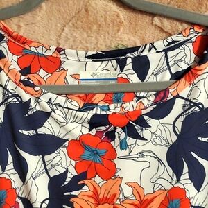 Columbia size L floral summer dress